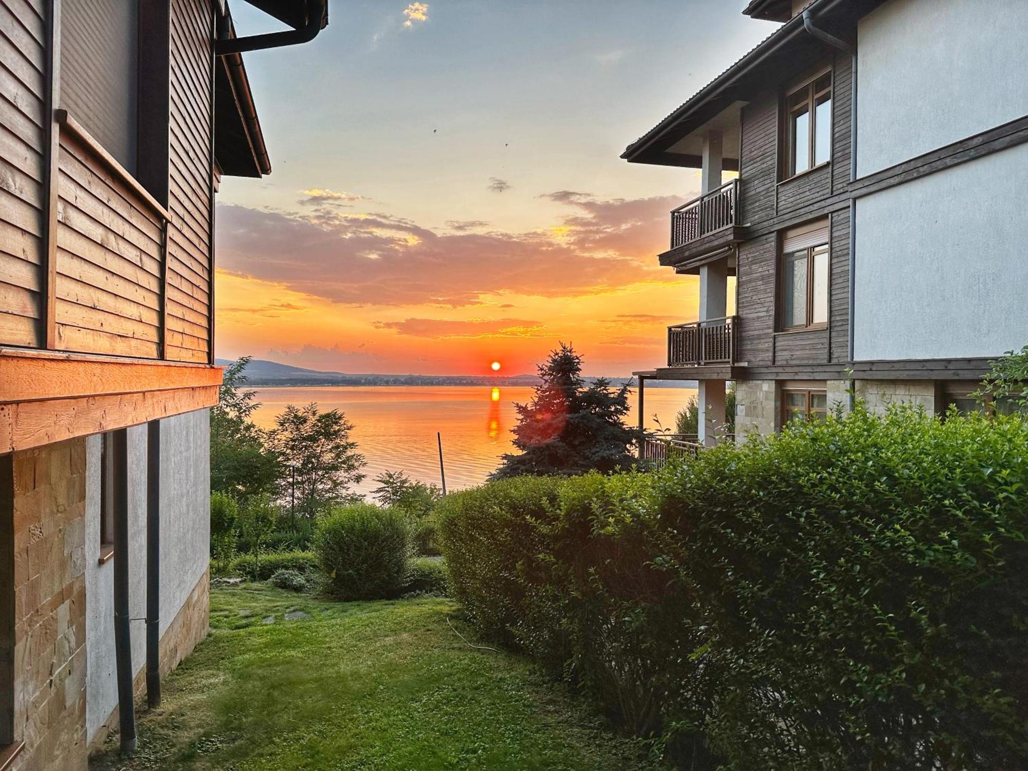 Sm Lovely Apartments On The First Line In Sozopol Eksteriør billede